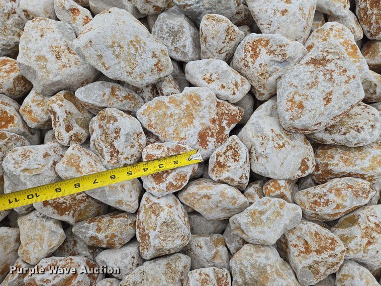 image for item EO0781 Ditch liner stone