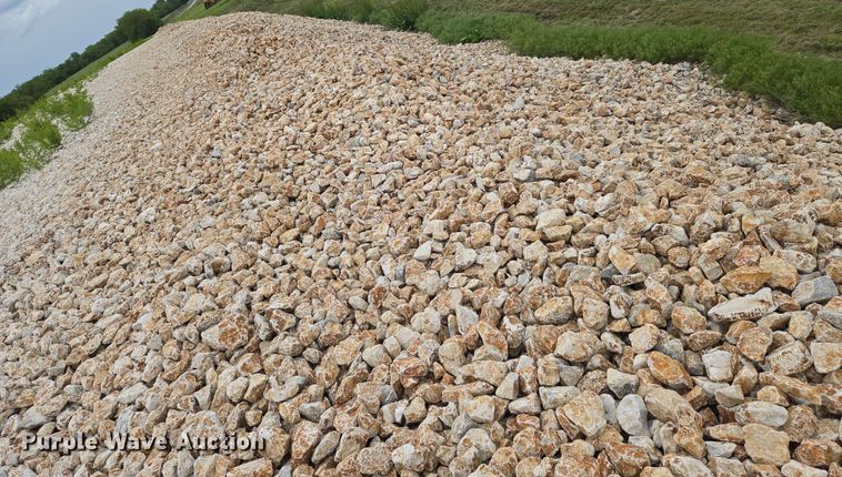 image for item EO0781 Ditch liner stone
