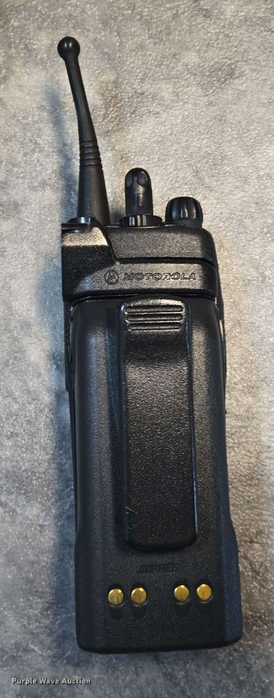 image for item EO0783 Approximately 150 Motorola radios