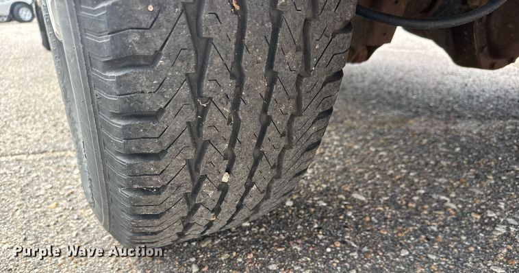 image for item EQ1311 2005 Chevrolet Express 3500 van