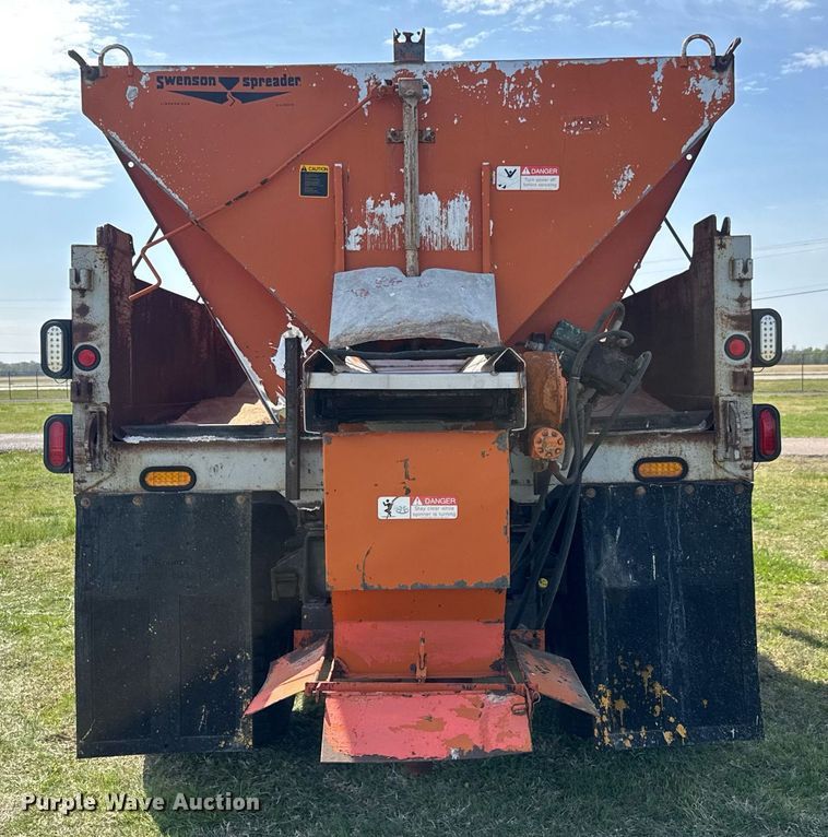 image for item EQ1313 1994 Ford F700 dump truck