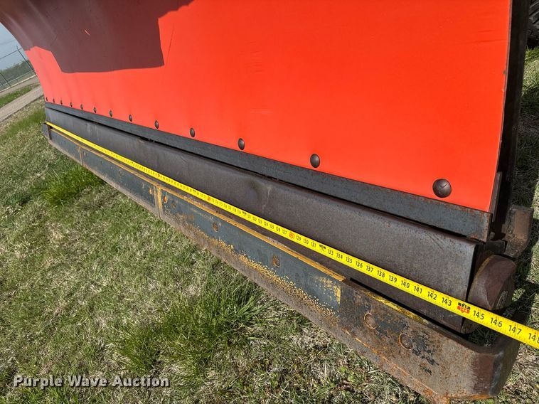 image for item EQ1313 1994 Ford F700 dump truck