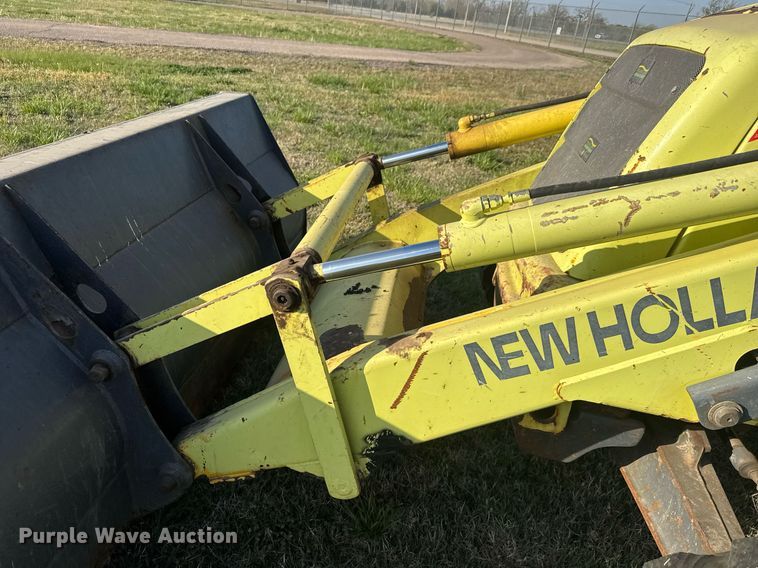 image for item EQ1314 2001 New Holland LB75B backhoe