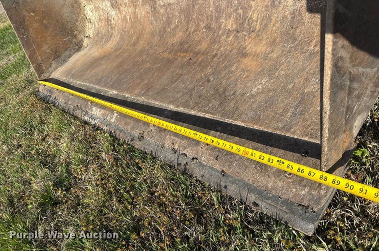 image for item EQ1314 2001 New Holland LB75B backhoe