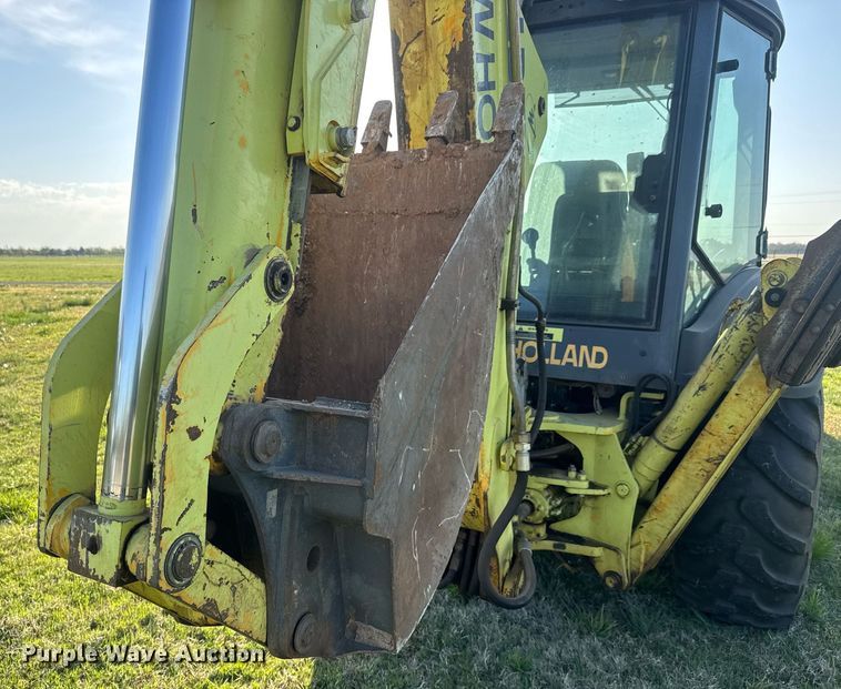 image for item EQ1314 2001 New Holland LB75B backhoe