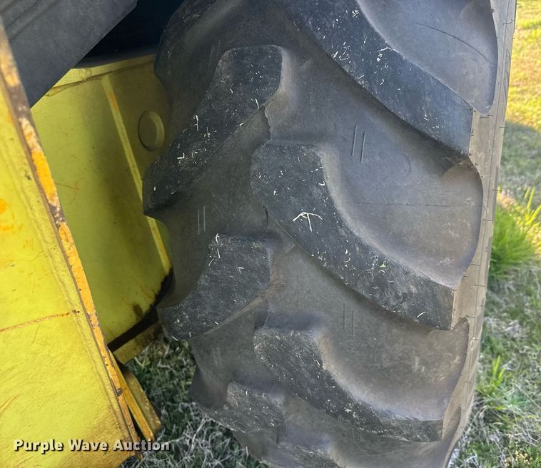 image for item EQ1314 2001 New Holland LB75B backhoe