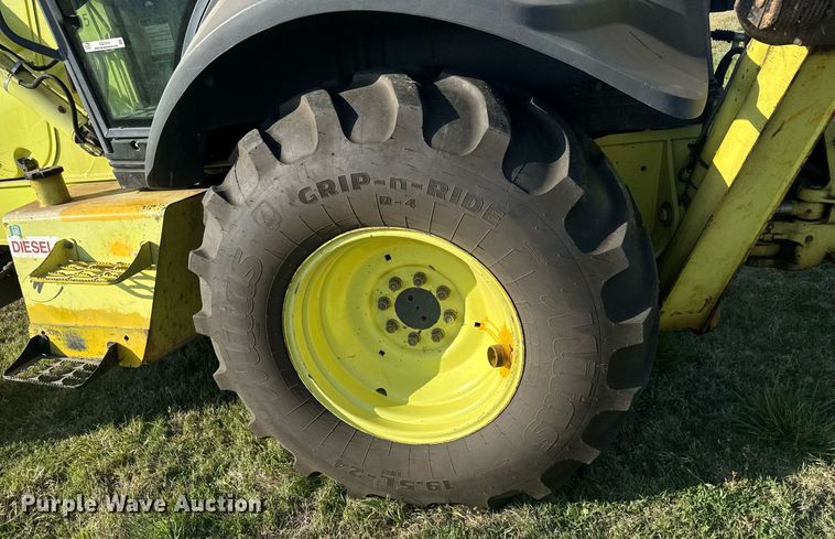 image for item EQ1314 2001 New Holland LB75B backhoe