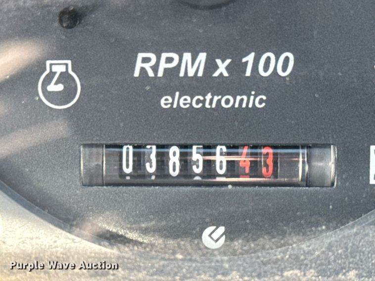 image for item EQ1314 2001 New Holland LB75B backhoe