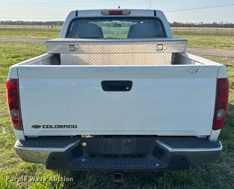 image for item EQ1315 2006 Chevrolet Colorado Crew Cab pickup truck
