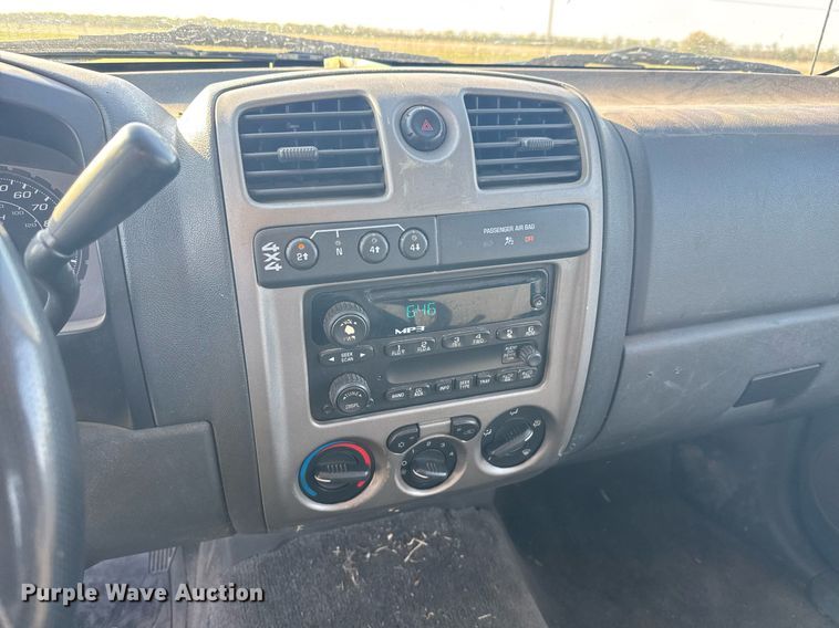 image for item EQ1315 2006 Chevrolet Colorado Crew Cab pickup truck