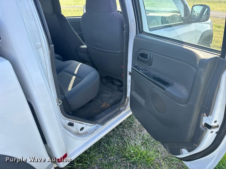 image for item EQ1315 2006 Chevrolet Colorado Crew Cab pickup truck