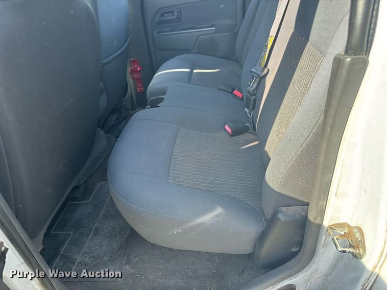 image for item EQ1315 2006 Chevrolet Colorado Crew Cab pickup truck