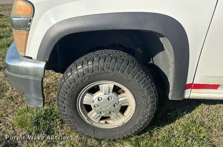 image for item EQ1315 2006 Chevrolet Colorado Crew Cab pickup truck