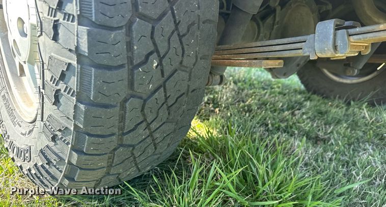 image for item EQ1315 2006 Chevrolet Colorado Crew Cab pickup truck