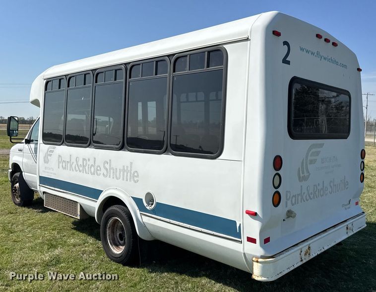 image for item EQ1316 2016 Eldorado Aerotech E450 shuttle bus