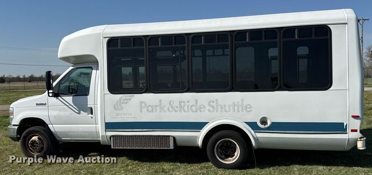image for item EQ1316 2016 Eldorado Aerotech E450 shuttle bus