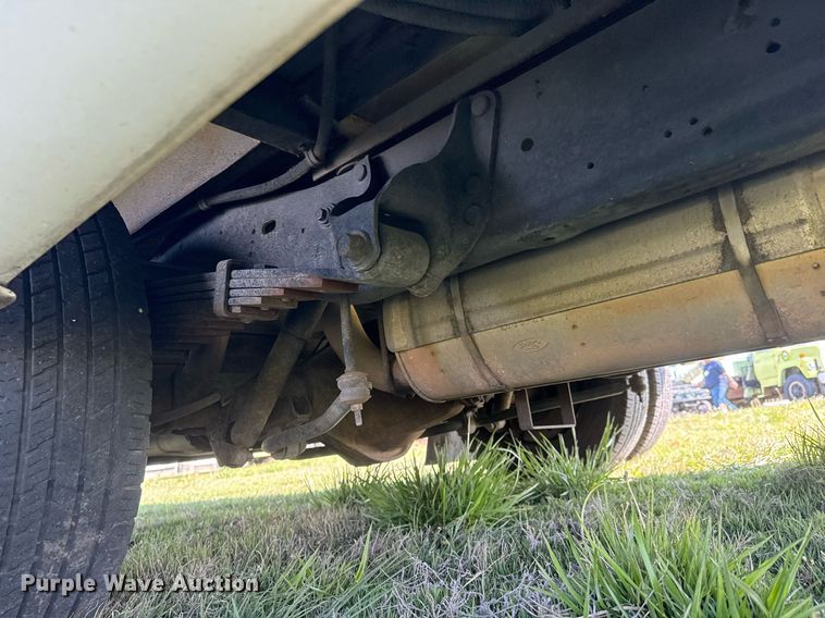 image for item EQ1316 2016 Eldorado Aerotech E450 shuttle bus