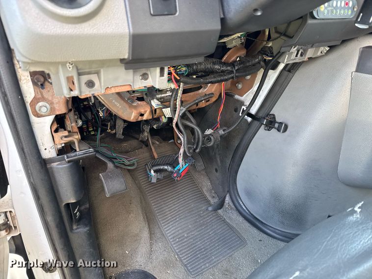 image for item EQ1316 2016 Eldorado Aerotech E450 shuttle bus