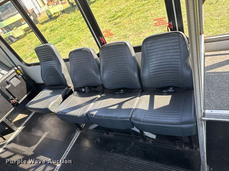 image for item EQ1316 2016 Eldorado Aerotech E450 shuttle bus