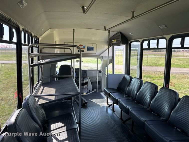 image for item EQ1316 2016 Eldorado Aerotech E450 shuttle bus