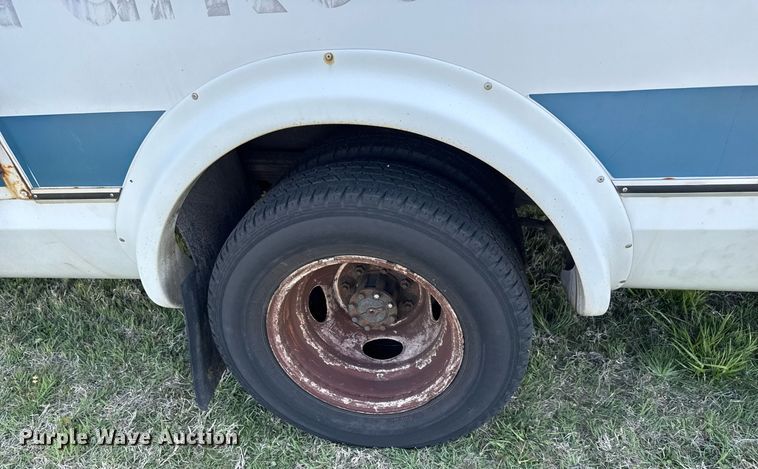 image for item EQ1316 2016 Eldorado Aerotech E450 shuttle bus