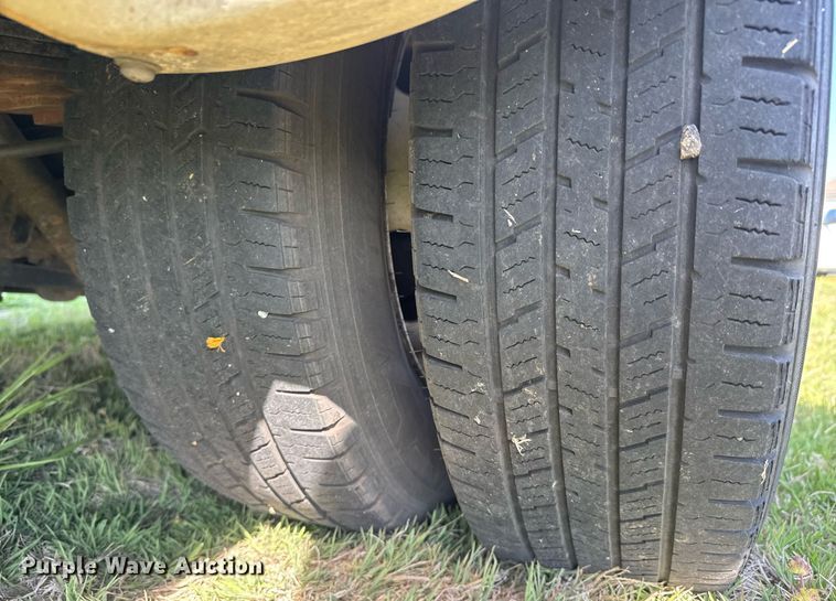 image for item EQ1316 2016 Eldorado Aerotech E450 shuttle bus