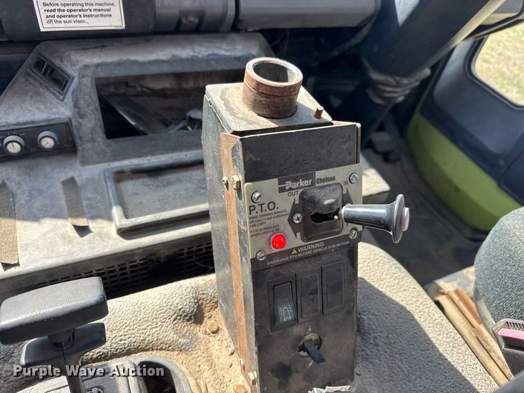 image for item EQ1317 1995 Ford CF7000 dump flatbed truck