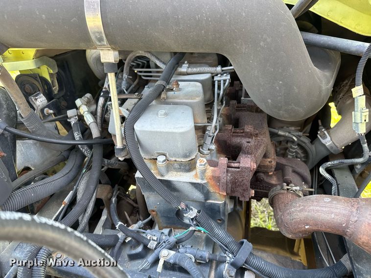 image for item EQ1317 1995 Ford CF7000 dump flatbed truck