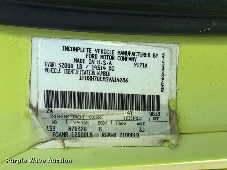 image for item EQ1317 1995 Ford CF7000 dump flatbed truck