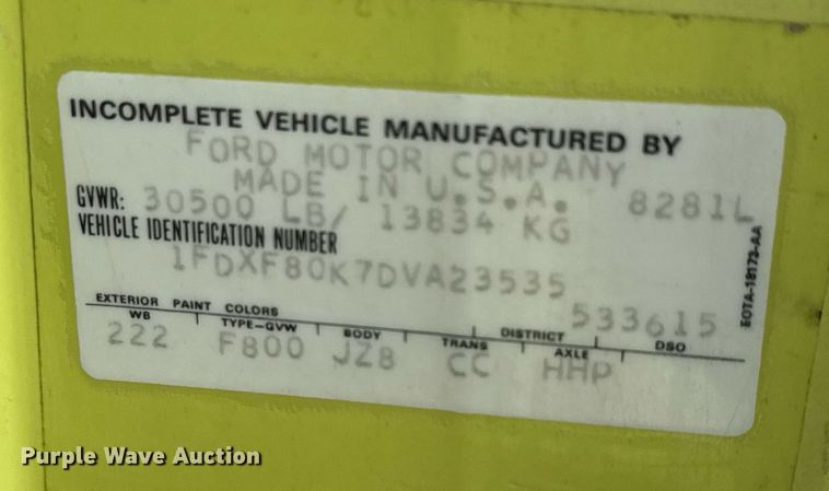 image for item EQ1322 1983 Ford L800 flatbed truck