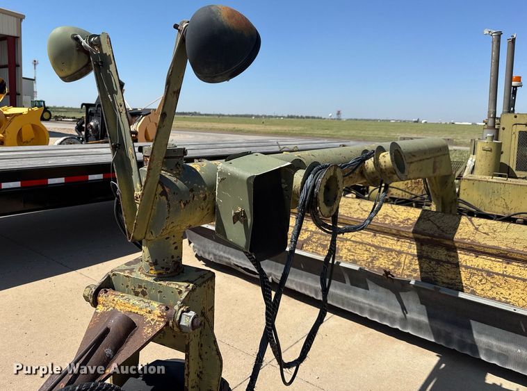 image for item EQ1325 1986 Sicard SW112RM sweeper