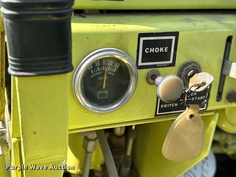 image for item EQ1326 1985 Case 30 + 4 trencher