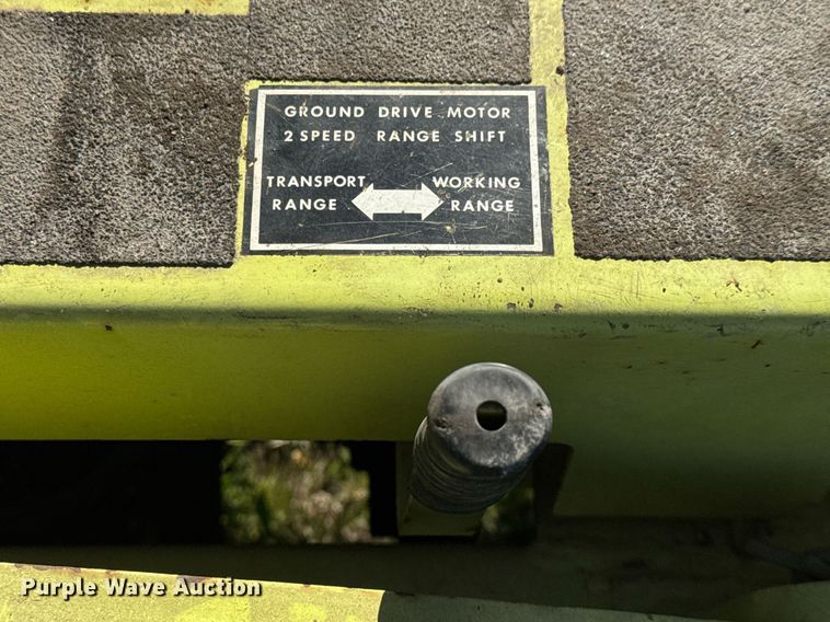 image for item EQ1326 1985 Case 30 + 4 trencher