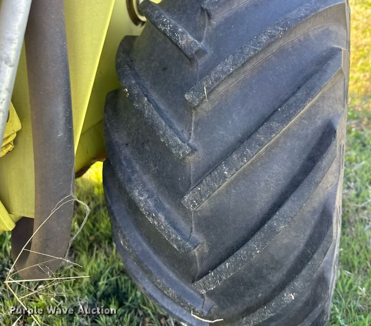 image for item EQ1326 1985 Case 30 + 4 trencher