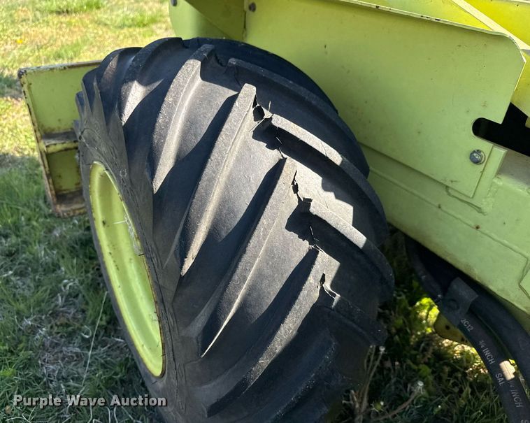 image for item EQ1326 1985 Case 30 + 4 trencher