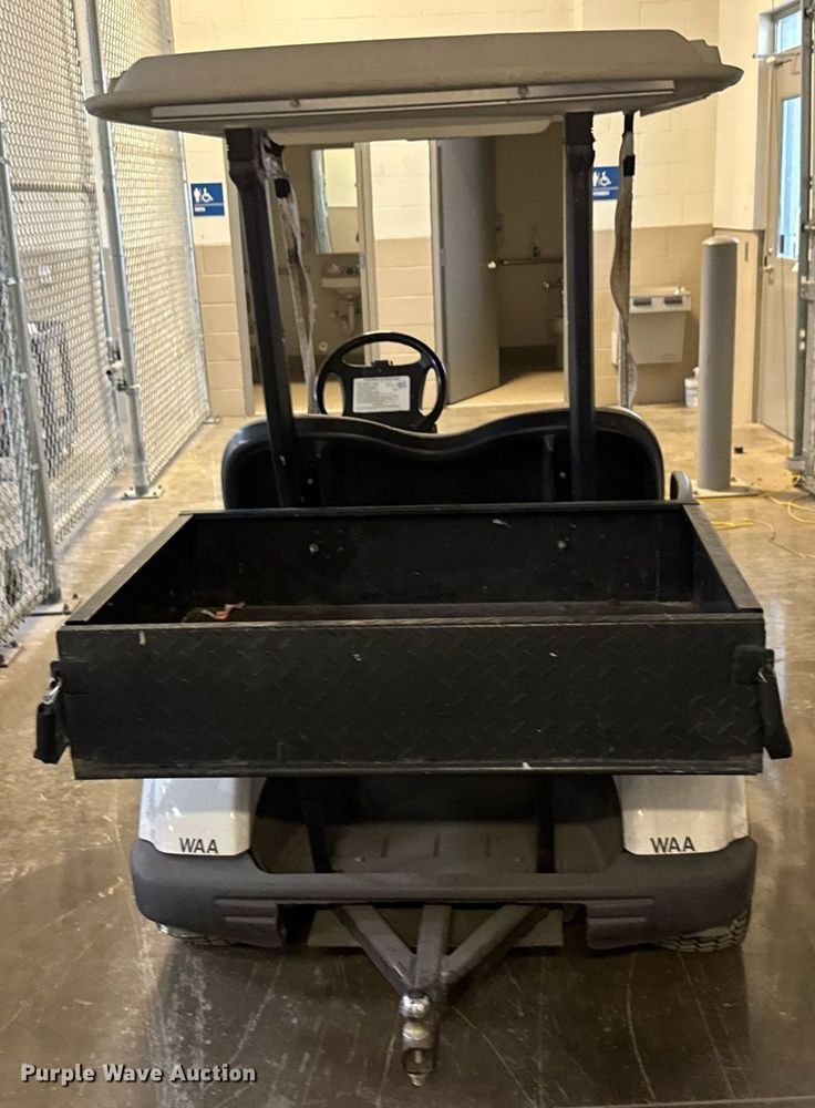 image for item EQ1328 2007 Yamaha YDRE golf cart