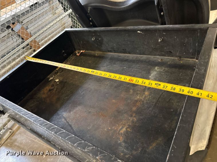 image for item EQ1328 2007 Yamaha YDRE golf cart