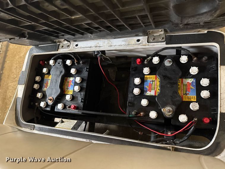 image for item EQ1328 2007 Yamaha YDRE golf cart