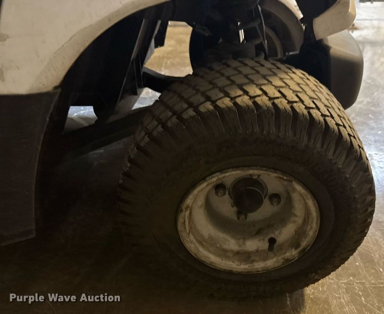 image for item EQ1328 2007 Yamaha YDRE golf cart