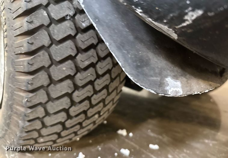 image for item EQ1328 2007 Yamaha YDRE golf cart