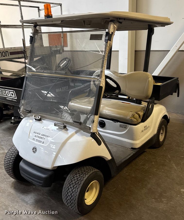 image for item EQ1329 2007 Yamaha YDRE golf cart