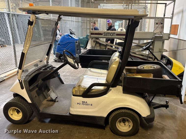 image for item EQ1329 2007 Yamaha YDRE golf cart