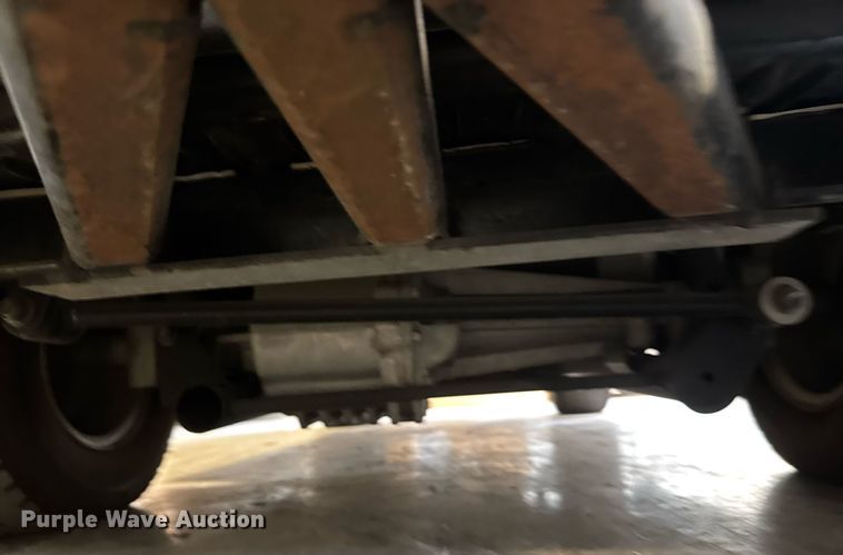 image for item EQ1329 2007 Yamaha YDRE golf cart