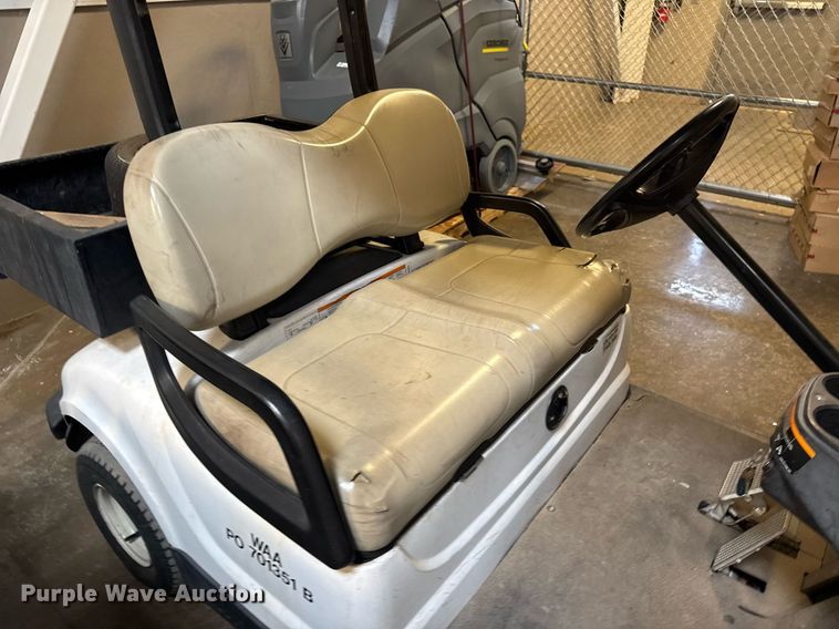 image for item EQ1329 2007 Yamaha YDRE golf cart