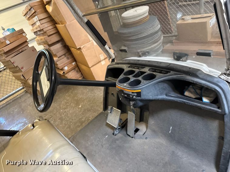 image for item EQ1329 2007 Yamaha YDRE golf cart