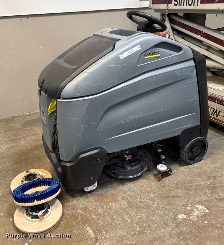 image for item EQ1330 Windsor Chariot 3 iScrub 26 floor scrubber