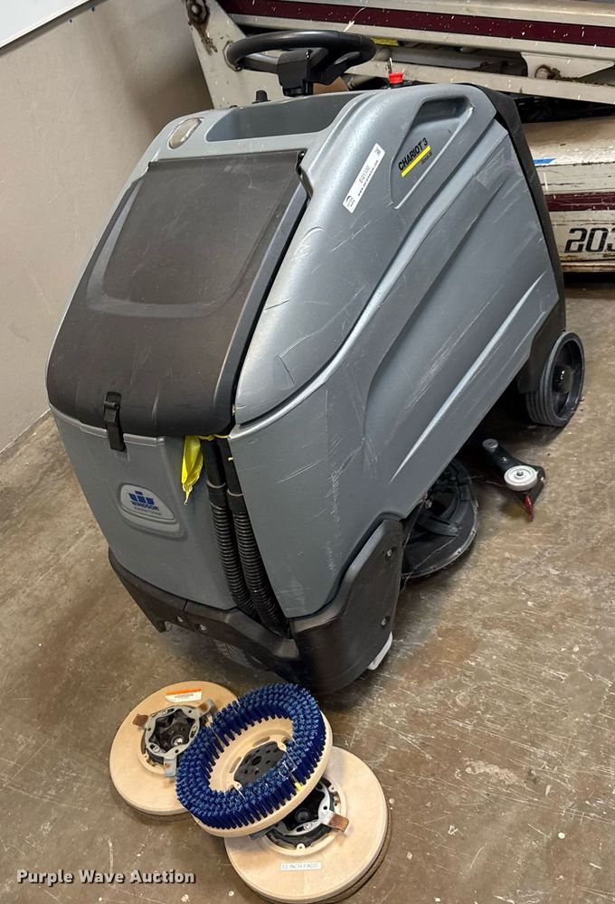 image for item EQ1330 Windsor Chariot 3 iScrub 26 floor scrubber