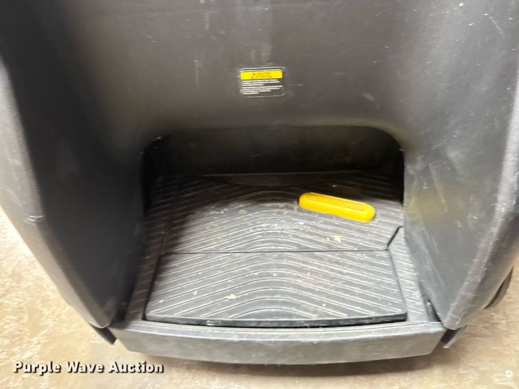 image for item EQ1330 Windsor Chariot 3 iScrub 26 floor scrubber