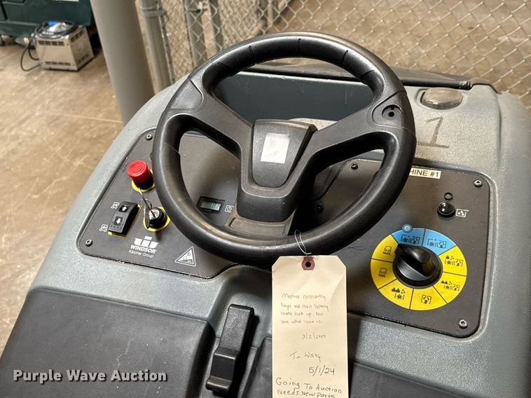 image for item EQ1330 Windsor Chariot 3 iScrub 26 floor scrubber