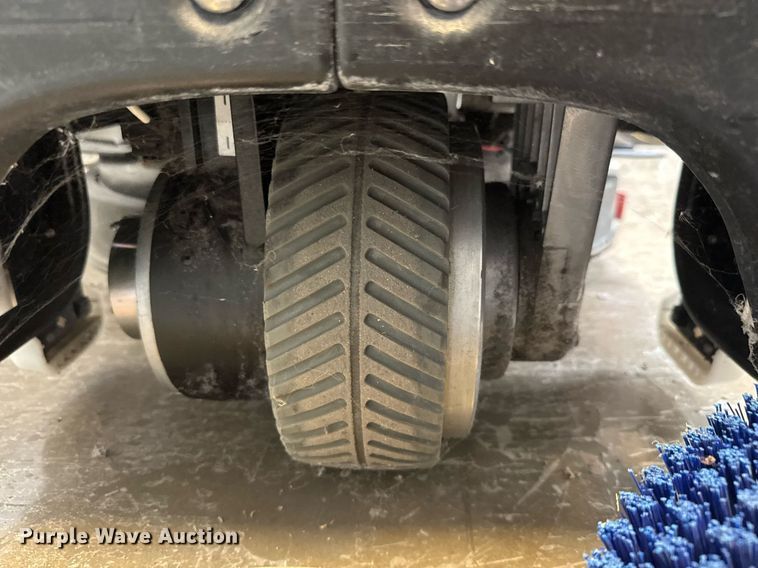 image for item EQ1330 Windsor Chariot 3 iScrub 26 floor scrubber